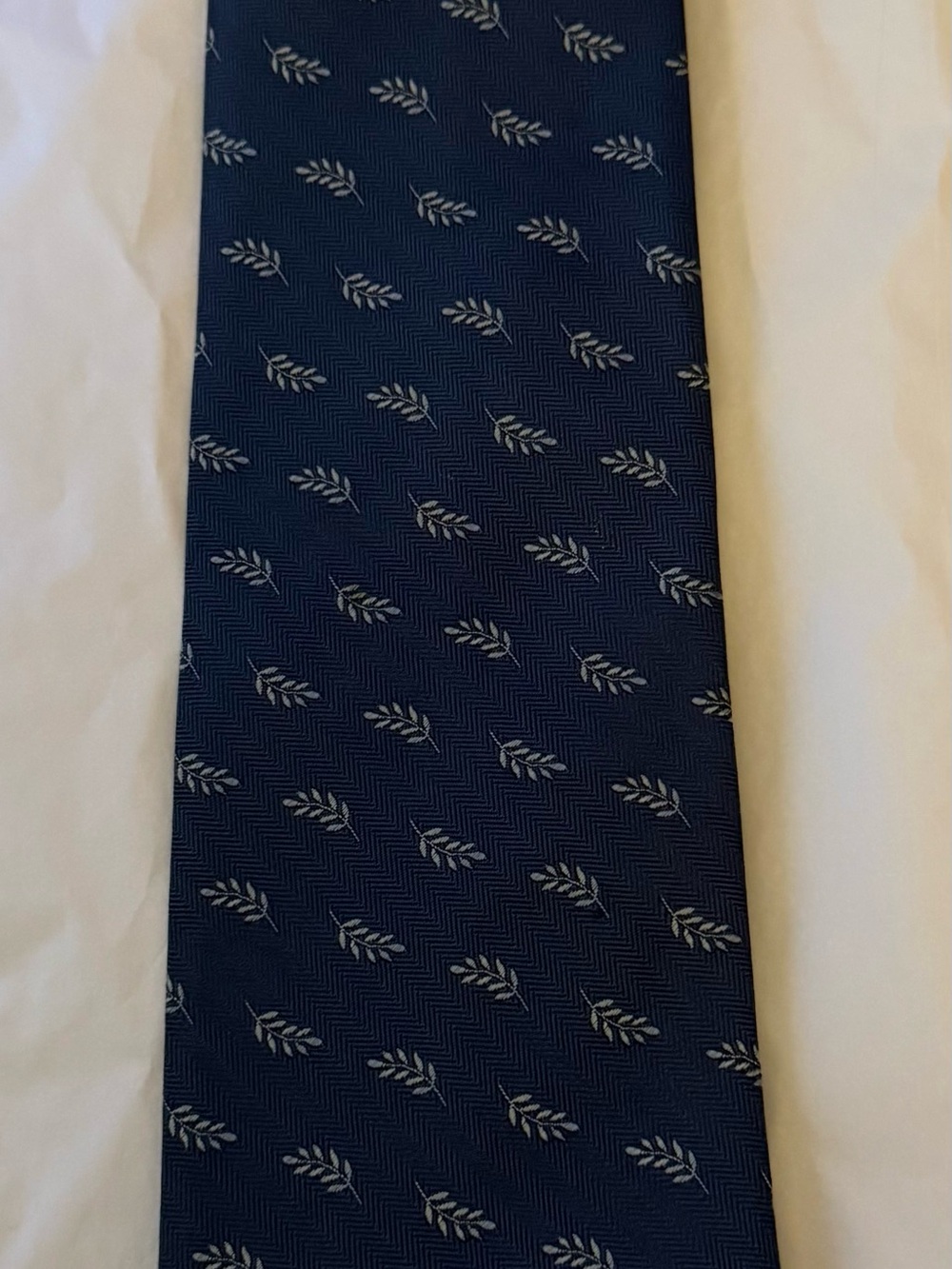 Classic Hermes Paris Silk Navy Tie with Light Gray Leaf Motif